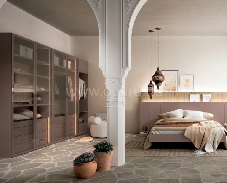 "Dormitorio juvenil moderno de la colección El diario de Clara de Muebles Torga con cama matrimonio,."